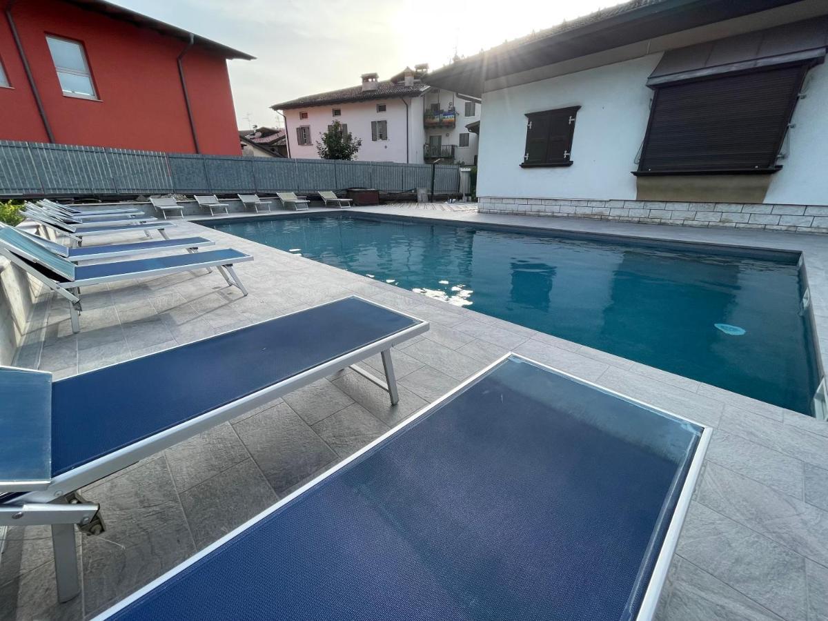 Villaggio Hotel Aquila Calliano  Exteriör bild