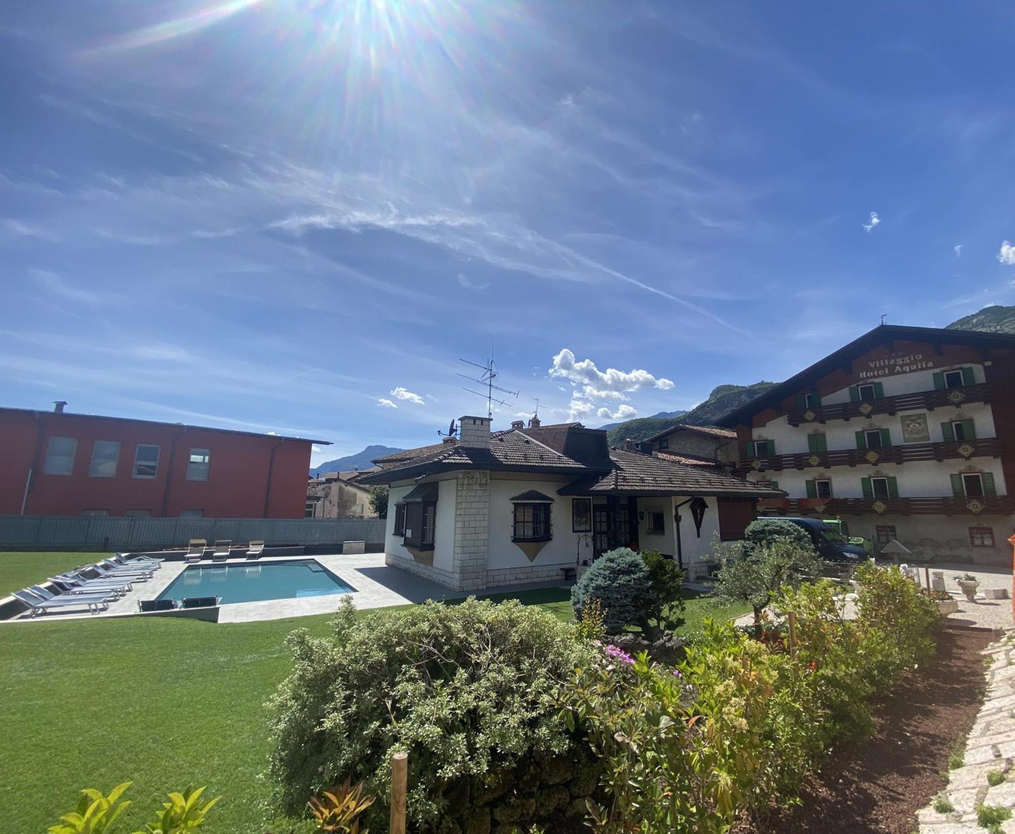 Villaggio Hotel Aquila Calliano  Exteriör bild